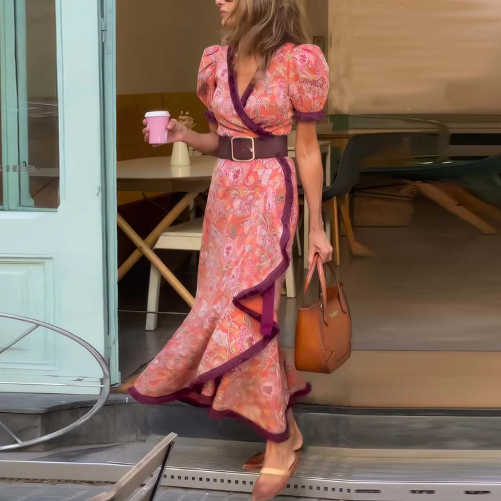 Dona | Elegancka różowa sukienka maxi z krótkim rękawem.