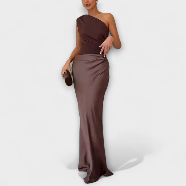 Nova | Elegancka sukienka maxi na jedno ramię